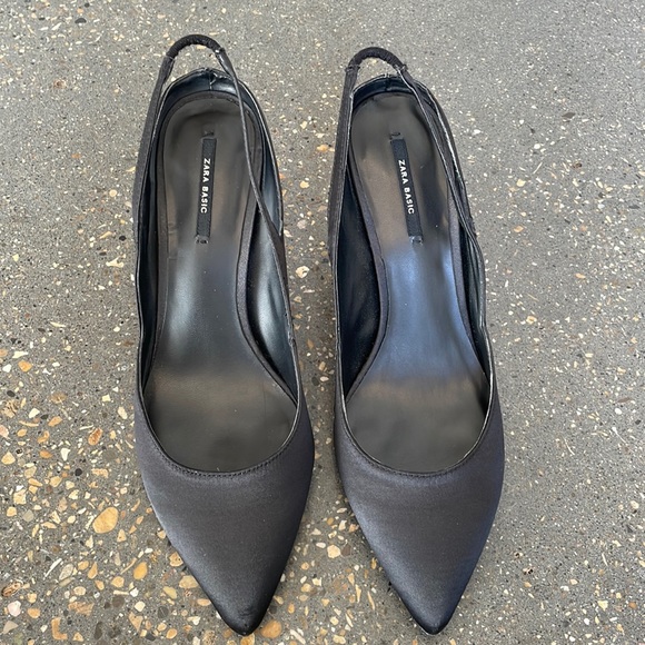 Zara size 39 black satin sling back heels - Picture 1 of 5